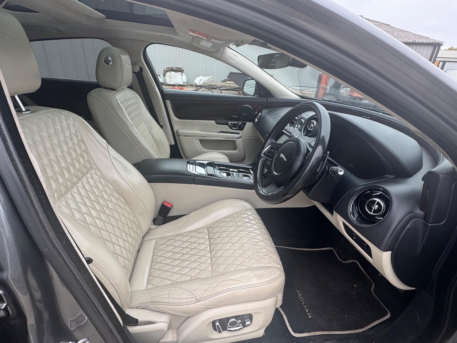 Used Jaguar XJ 2018 for sale - 77156779: Photo 9