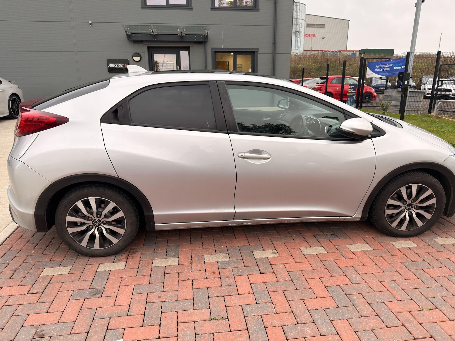 Used Honda Civic 2015 for sale - 76658841: Photo 8