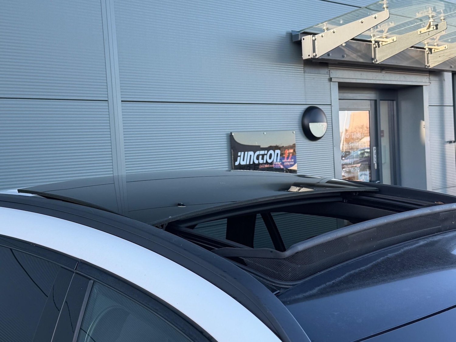 Used Mercedes-Benz GLC 2016 for sale - 76666778: Photo 9