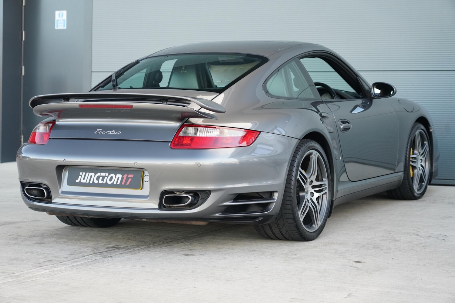 Used Porsche 911 for sale - 76659282: Photo 8