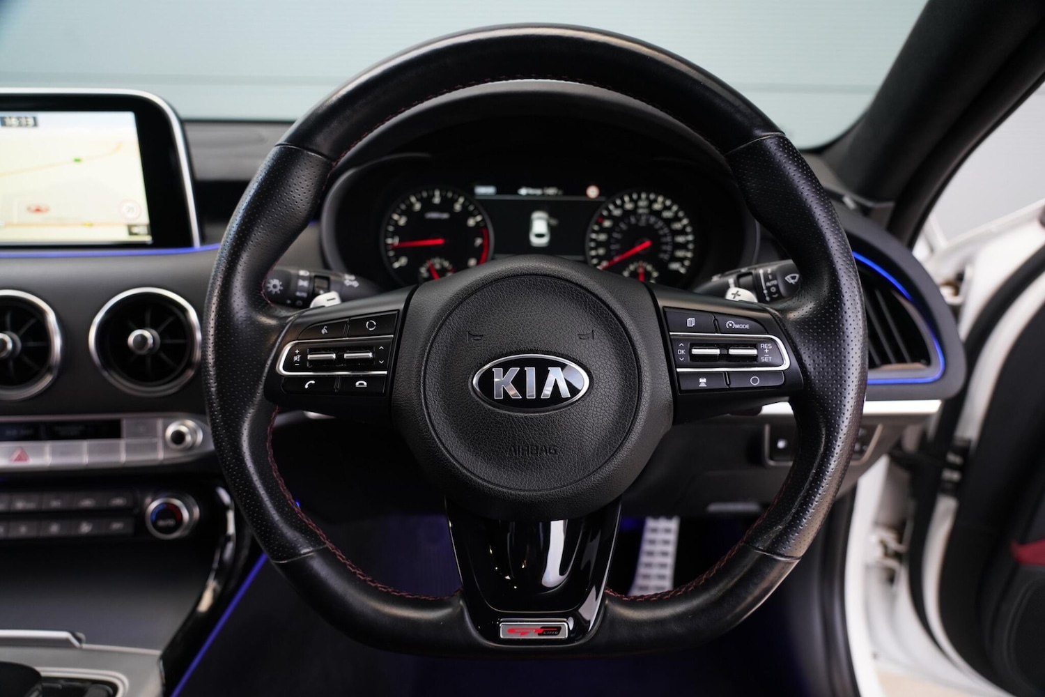 Used Kia Stinger 2018 for sale - 76658165: Photo 13