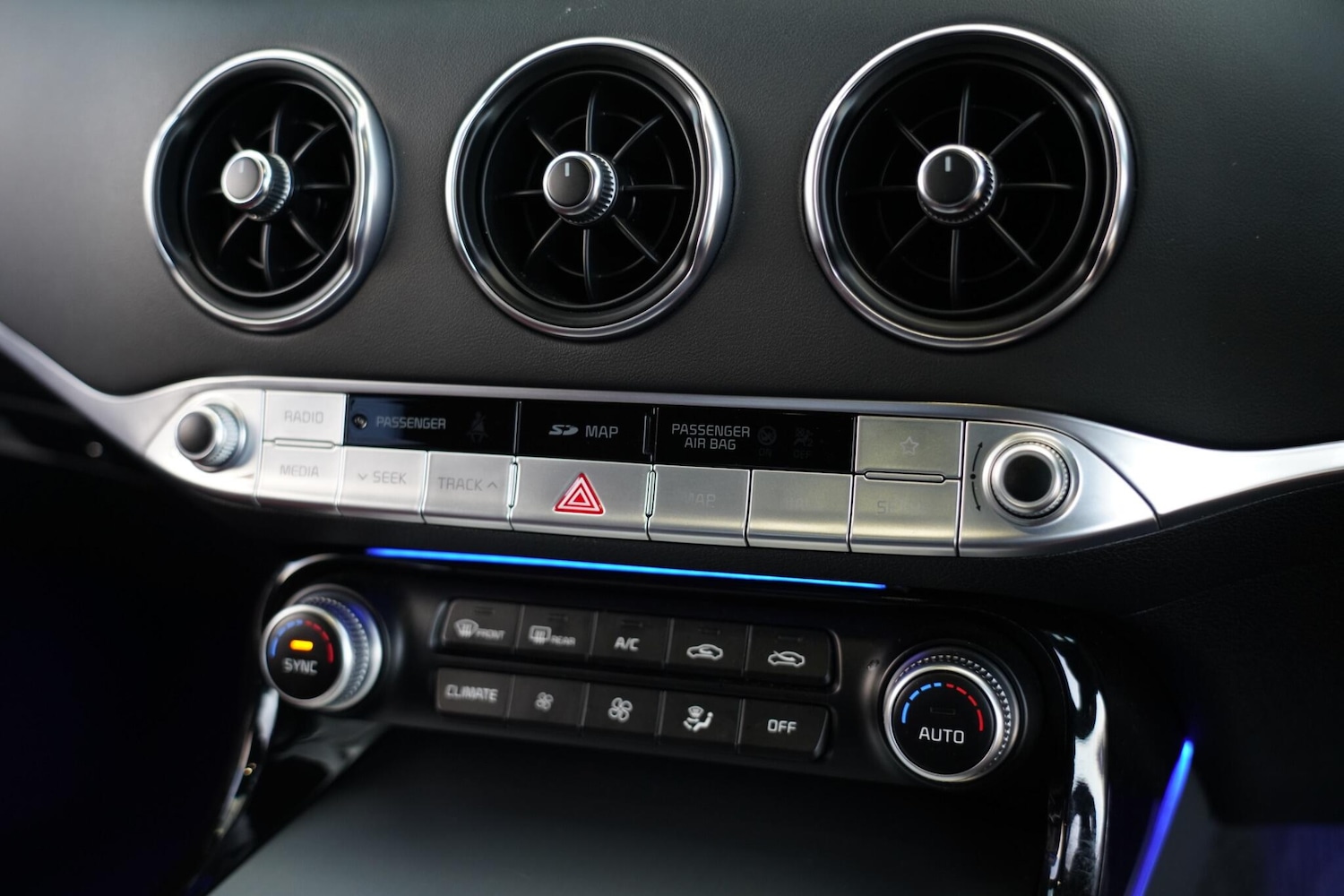 Used Kia Stinger 2018 for sale - 76658165: Photo 27