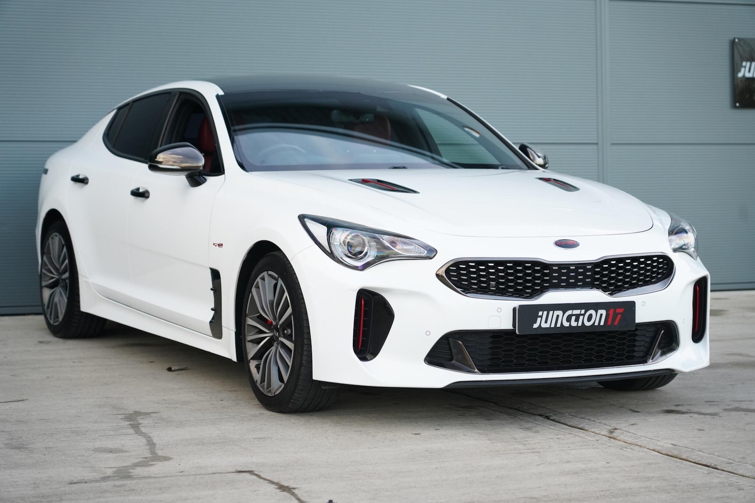 Used Kia Stinger 2018 for sale - 76658165: Photo 4