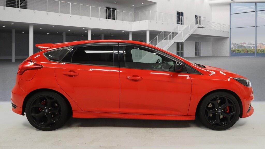 Used Ford Focus 2018 for sale - 76801641: Photo 5