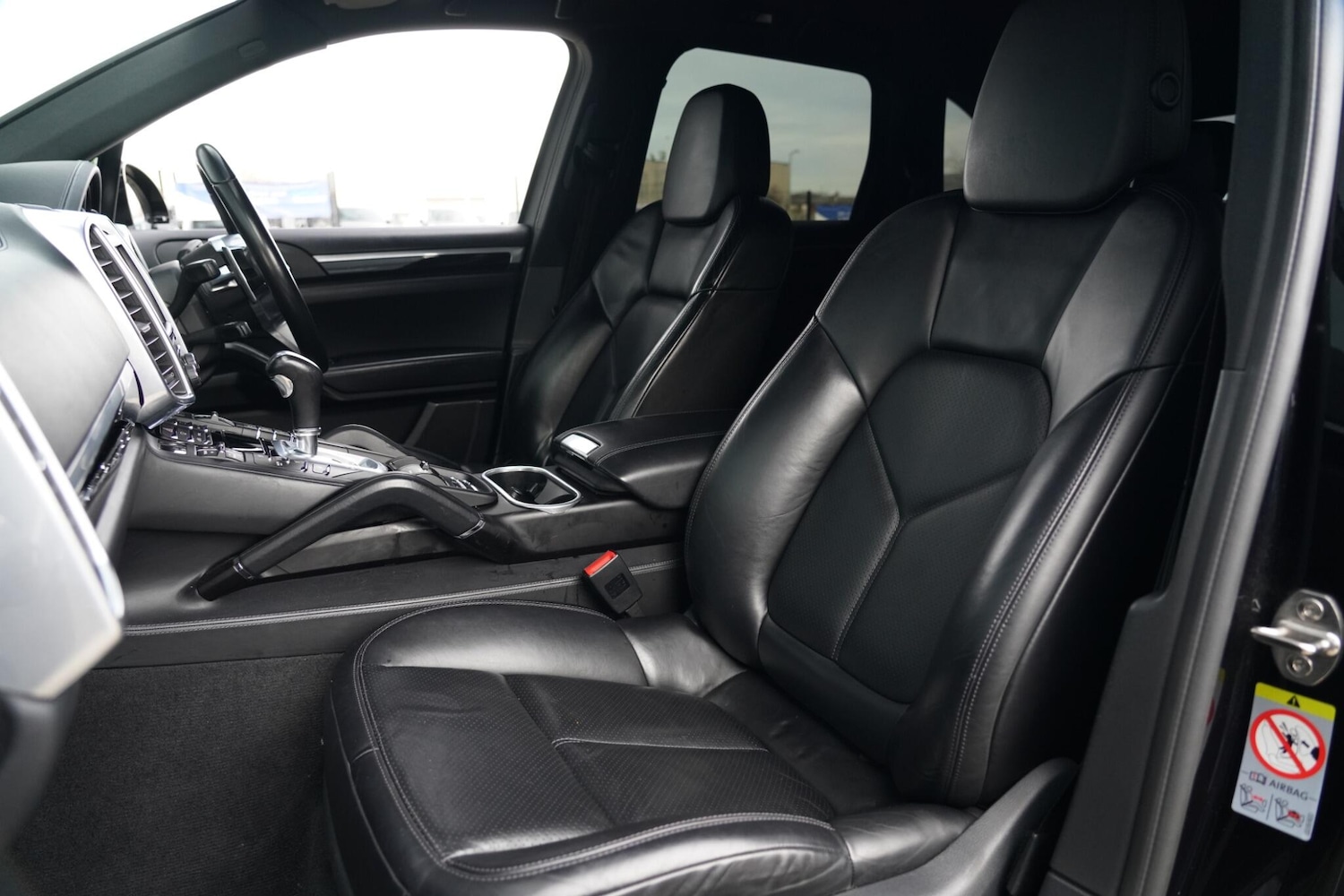 Used Porsche Cayenne 2016 for sale - 77144370: Photo 15