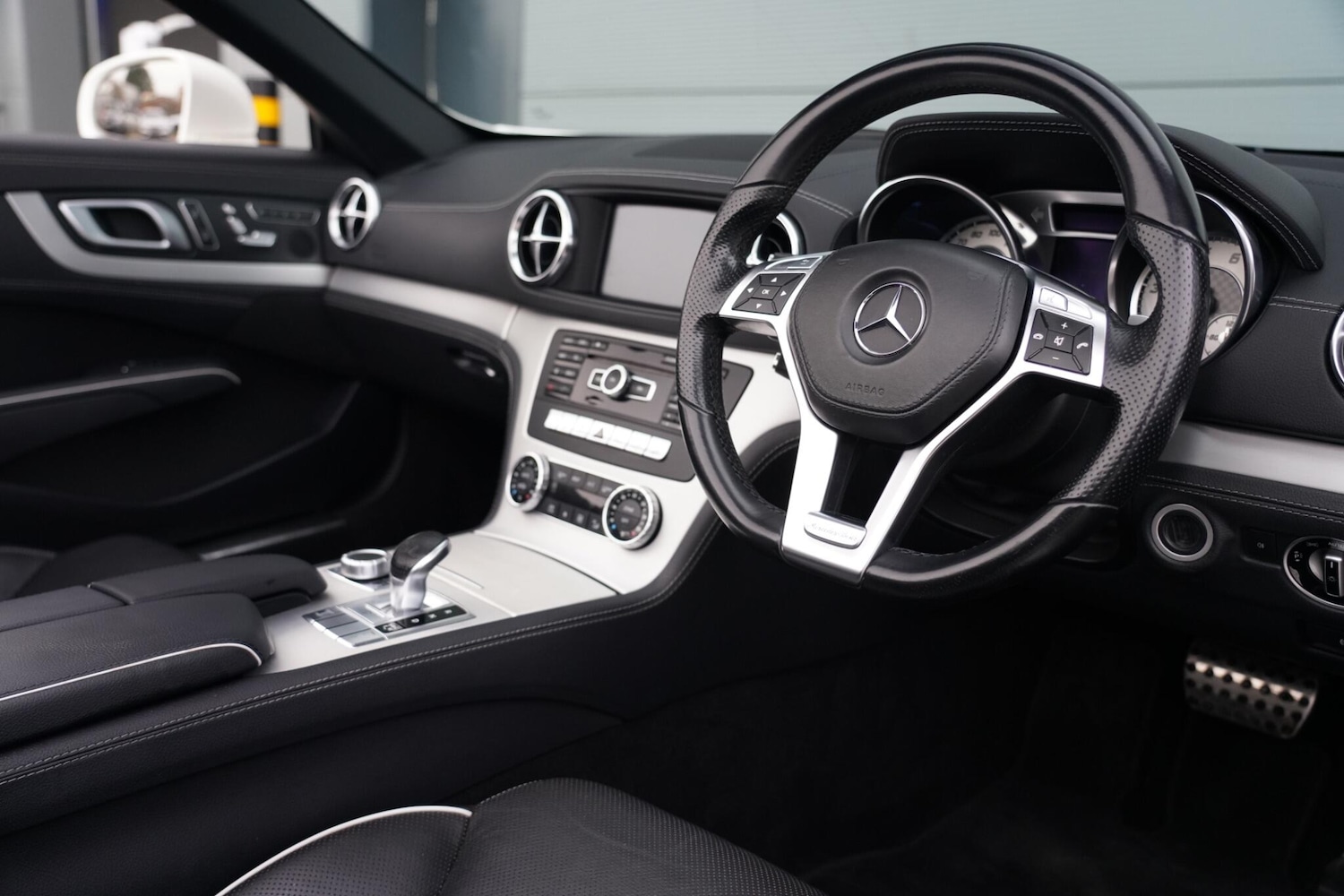 Used Mercedes-Benz SL 2012 for sale - 76850479: Photo 14