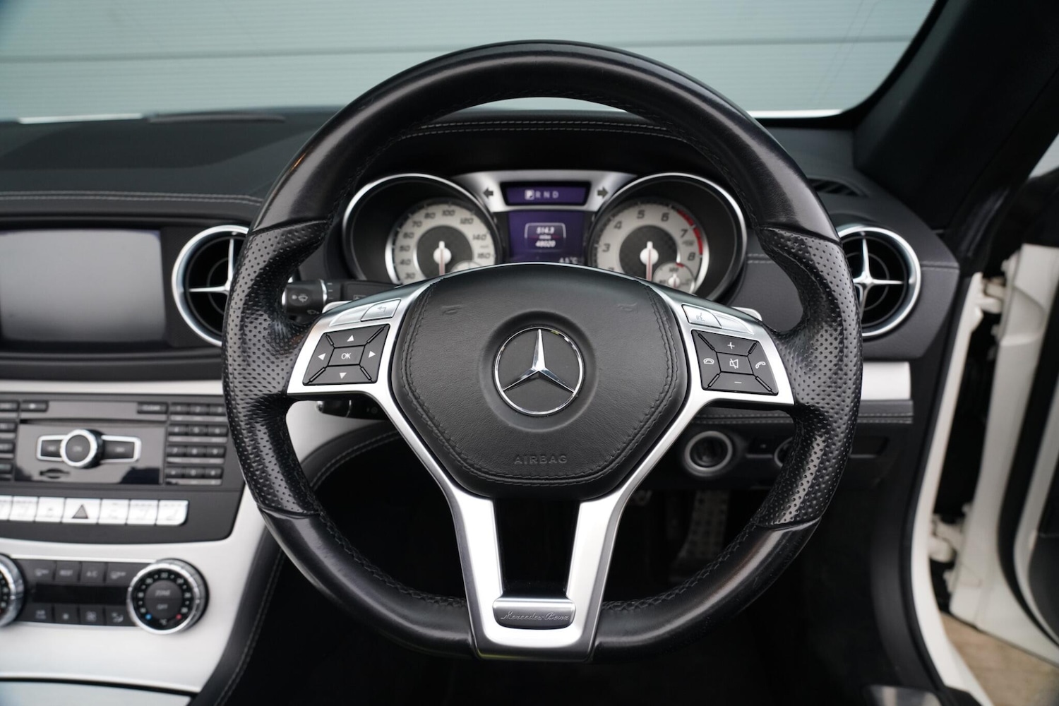 Used Mercedes-Benz SL 2012 for sale - 76850479: Photo 15