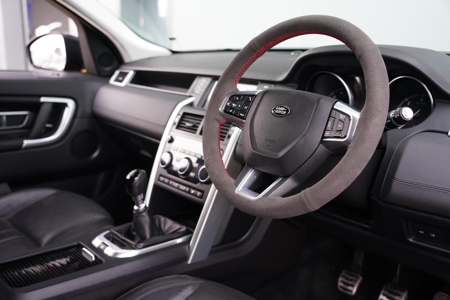 Used Land Rover Discovery Sport 2016 for sale - 77958520: Photo 5