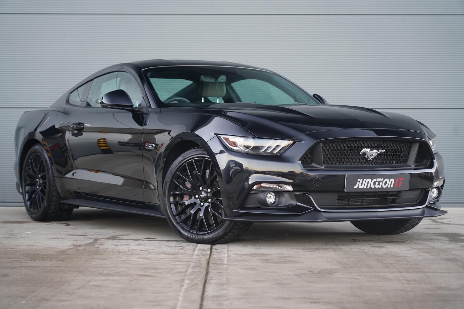 Used Ford Mustang 2016 for sale - 76975528: Photo 1