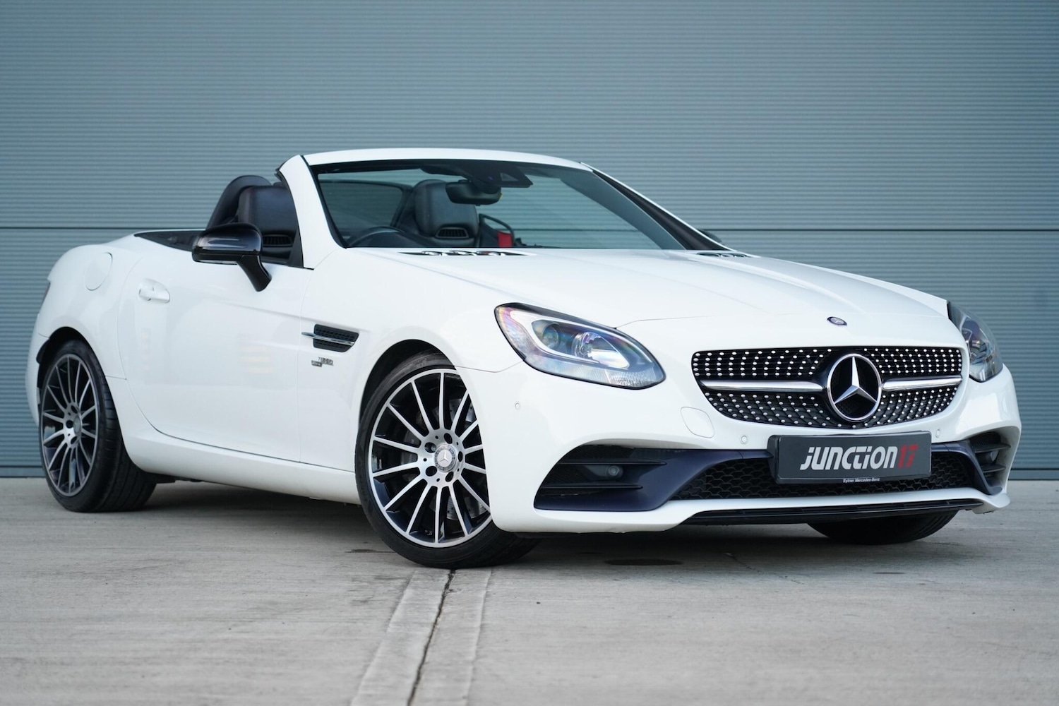 Used Mercedes-Benz SLC 2016 for sale - 76658320: Photo 1