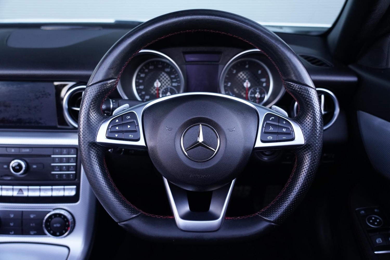 Used Mercedes-Benz SLC 2016 for sale - 76658320: Photo 11