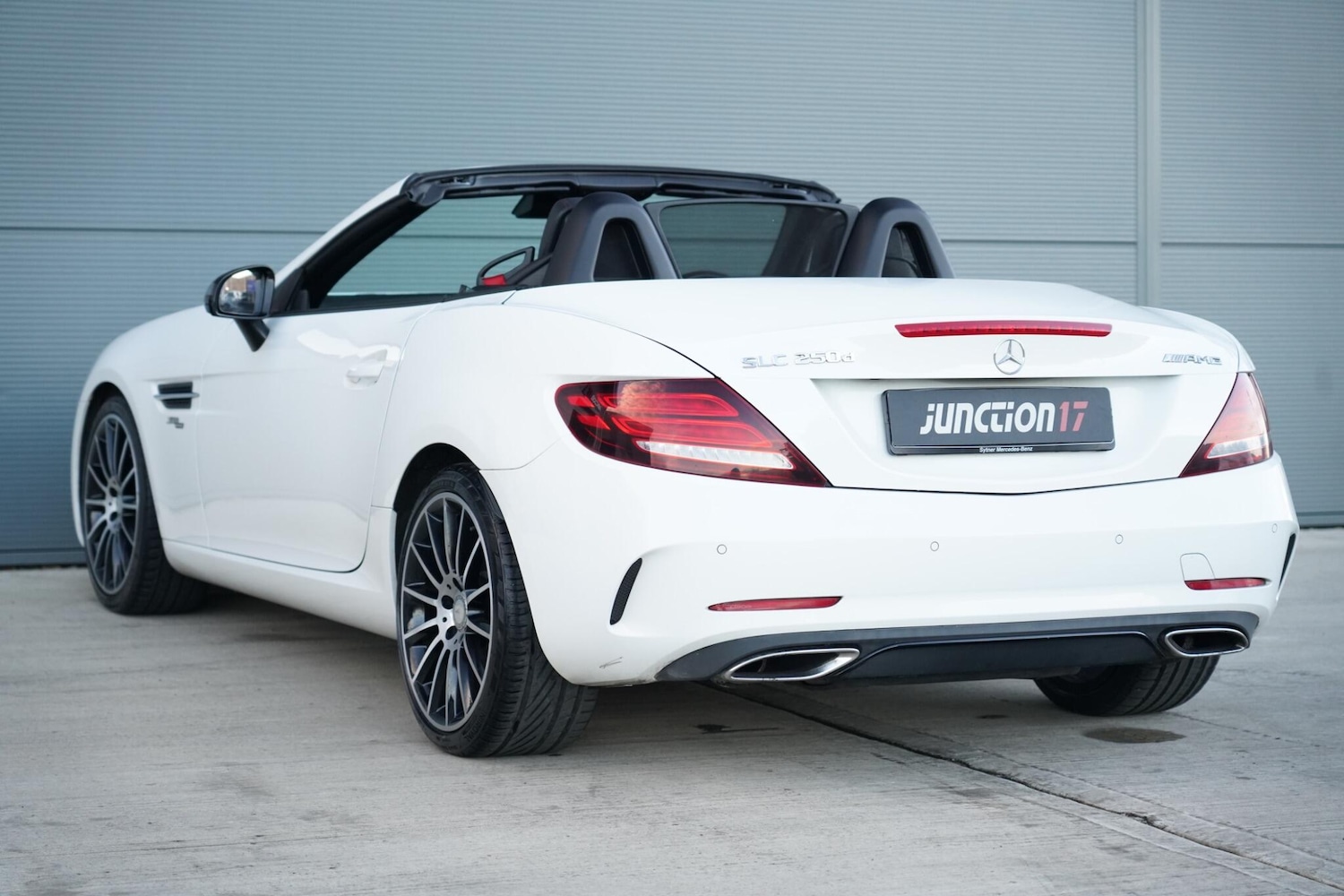 Used Mercedes-Benz SLC 2016 for sale - 76658320: Photo 6