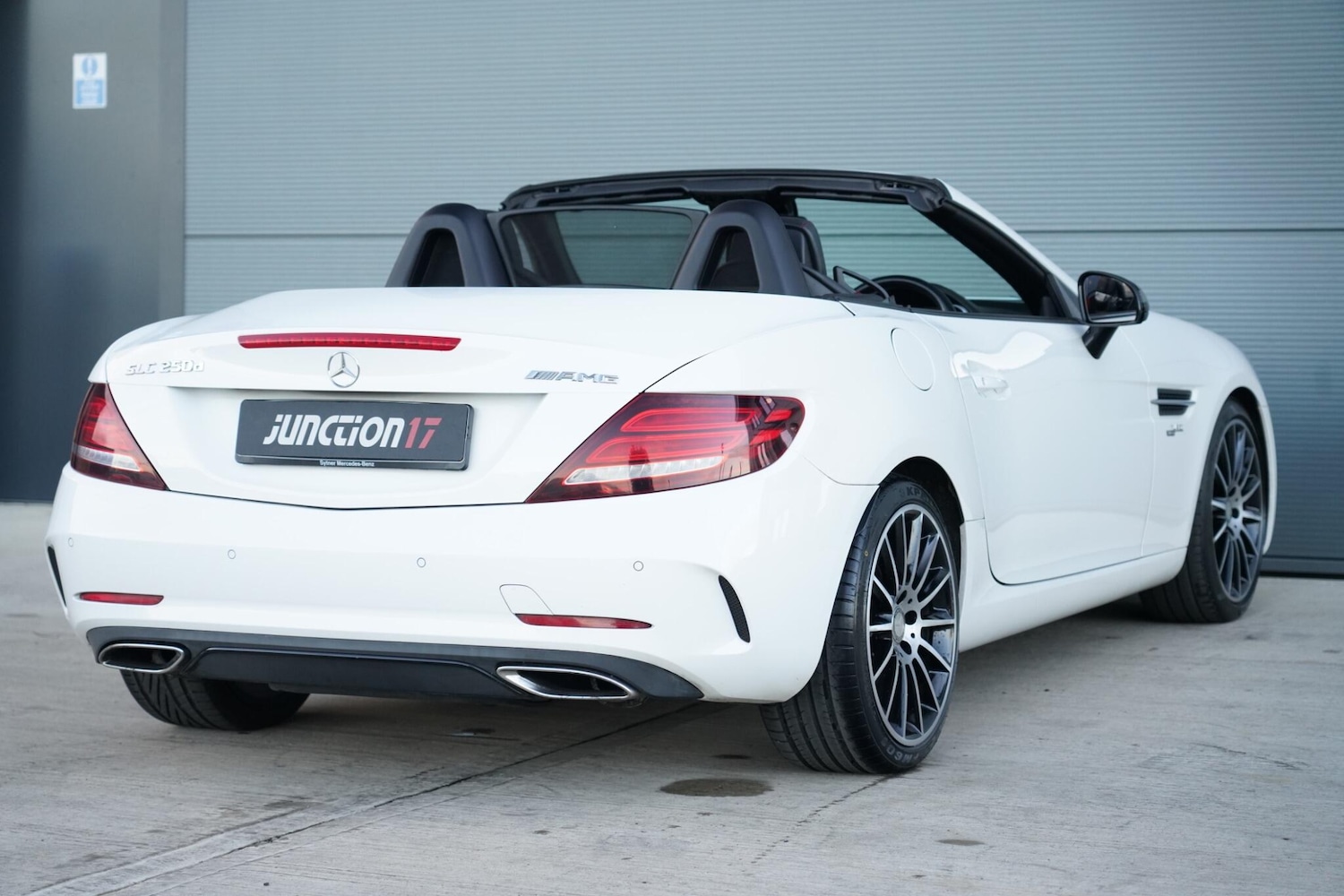 Used Mercedes-Benz SLC 2016 for sale - 76658320: Photo 8