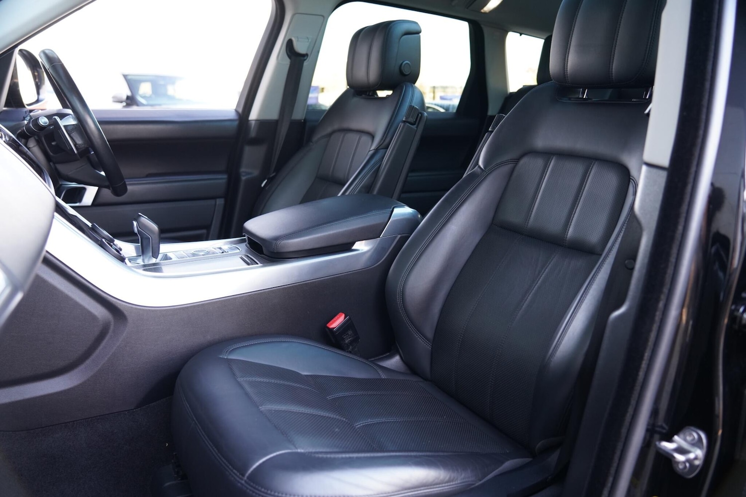 Used Land Rover Range Rover Sport 2018 for sale - 76657339: Photo 15