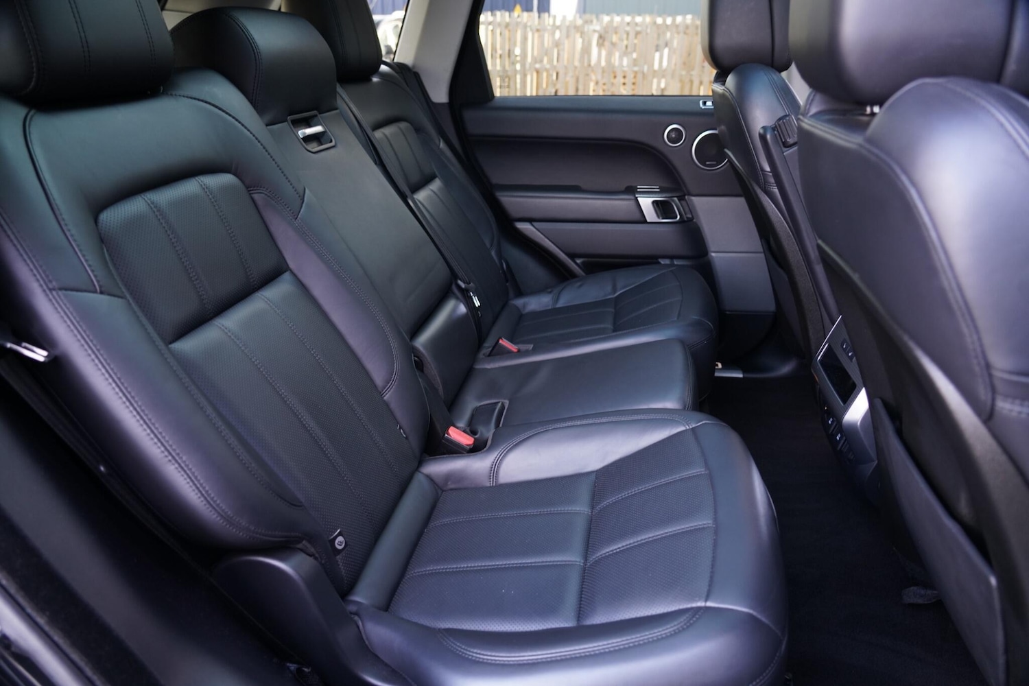 Used Land Rover Range Rover Sport 2018 for sale - 76657339: Photo 16