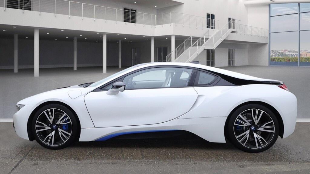 Used BMW i8 2018 for sale - 76994175: Photo 11