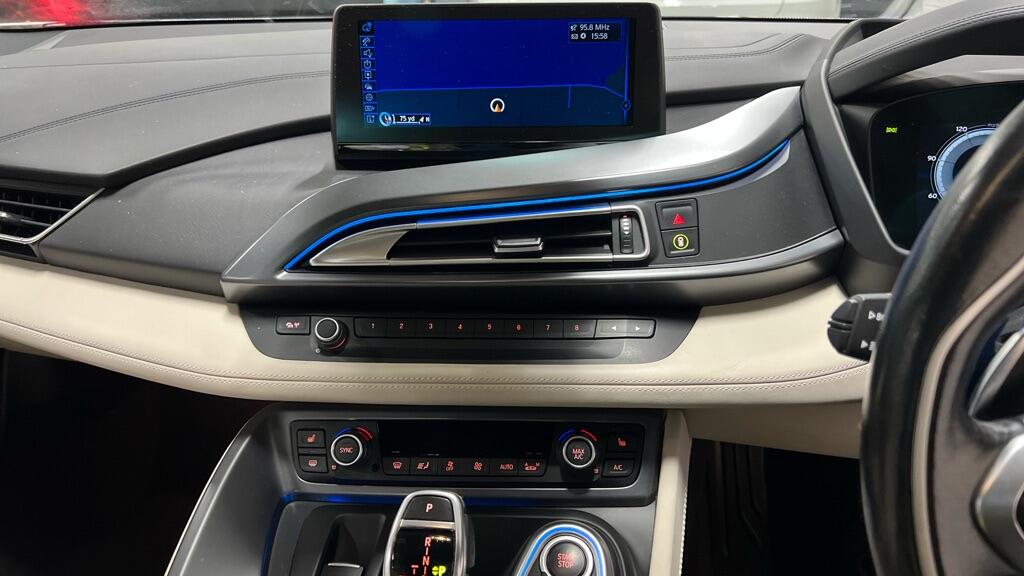 Used BMW i8 2018 for sale - 76994175: Photo 15