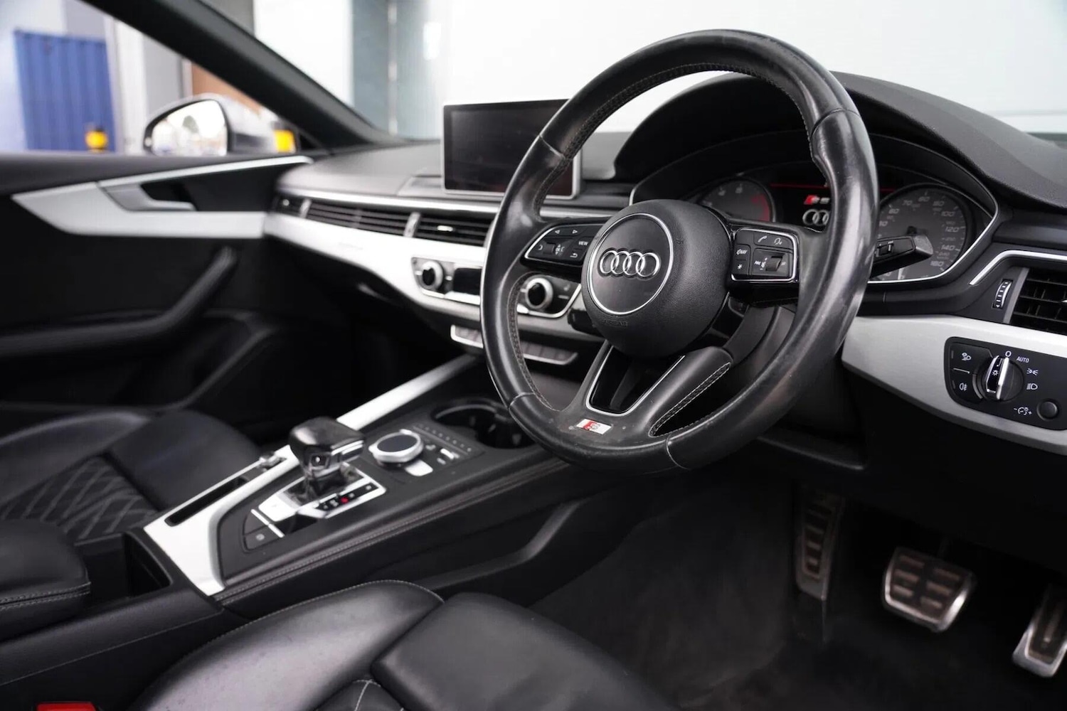 Used Audi S5 for sale - 77646173: Photo 2