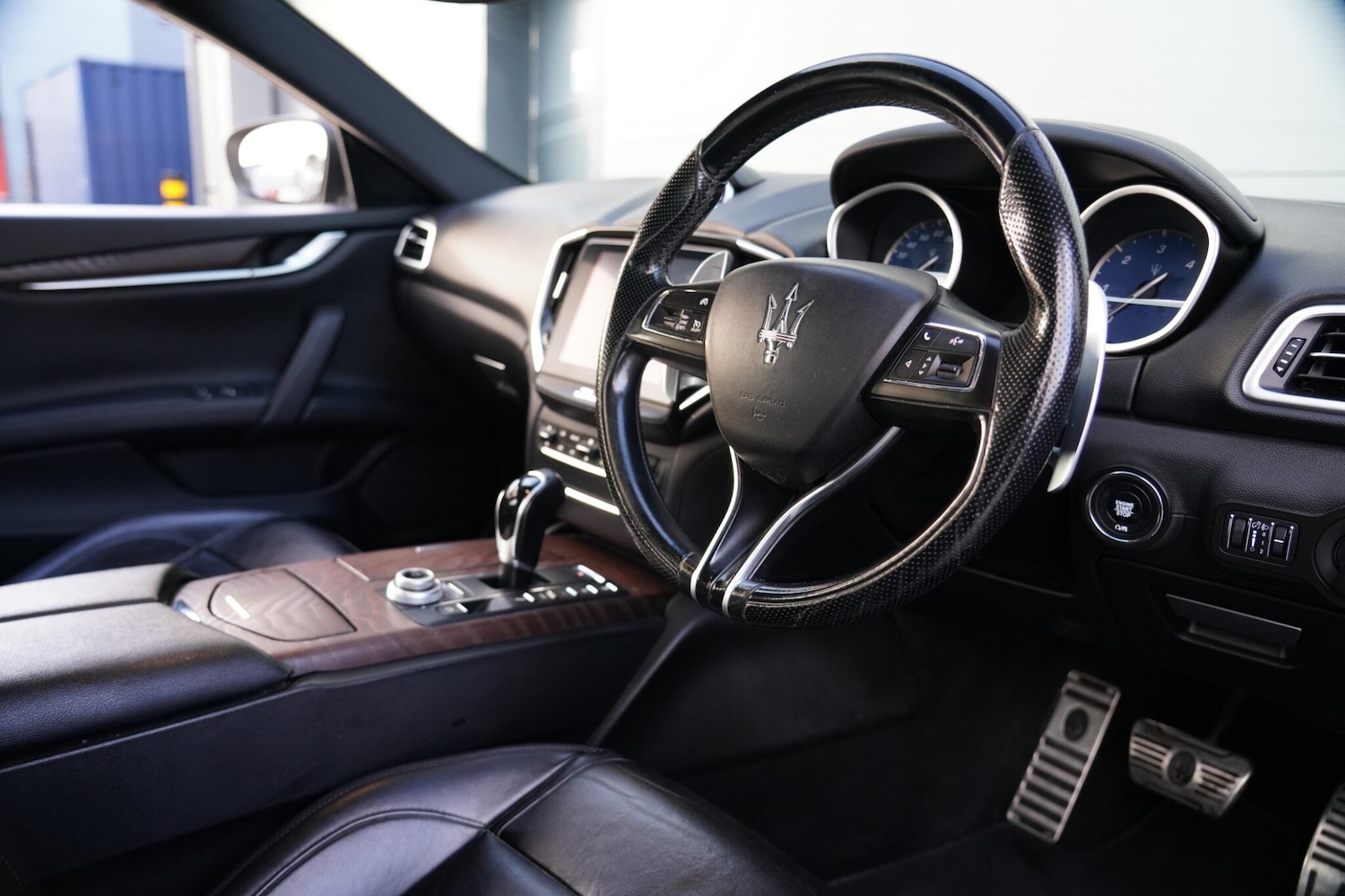 Used Maserati Ghibli 2017 for sale - 76657699: Photo 2