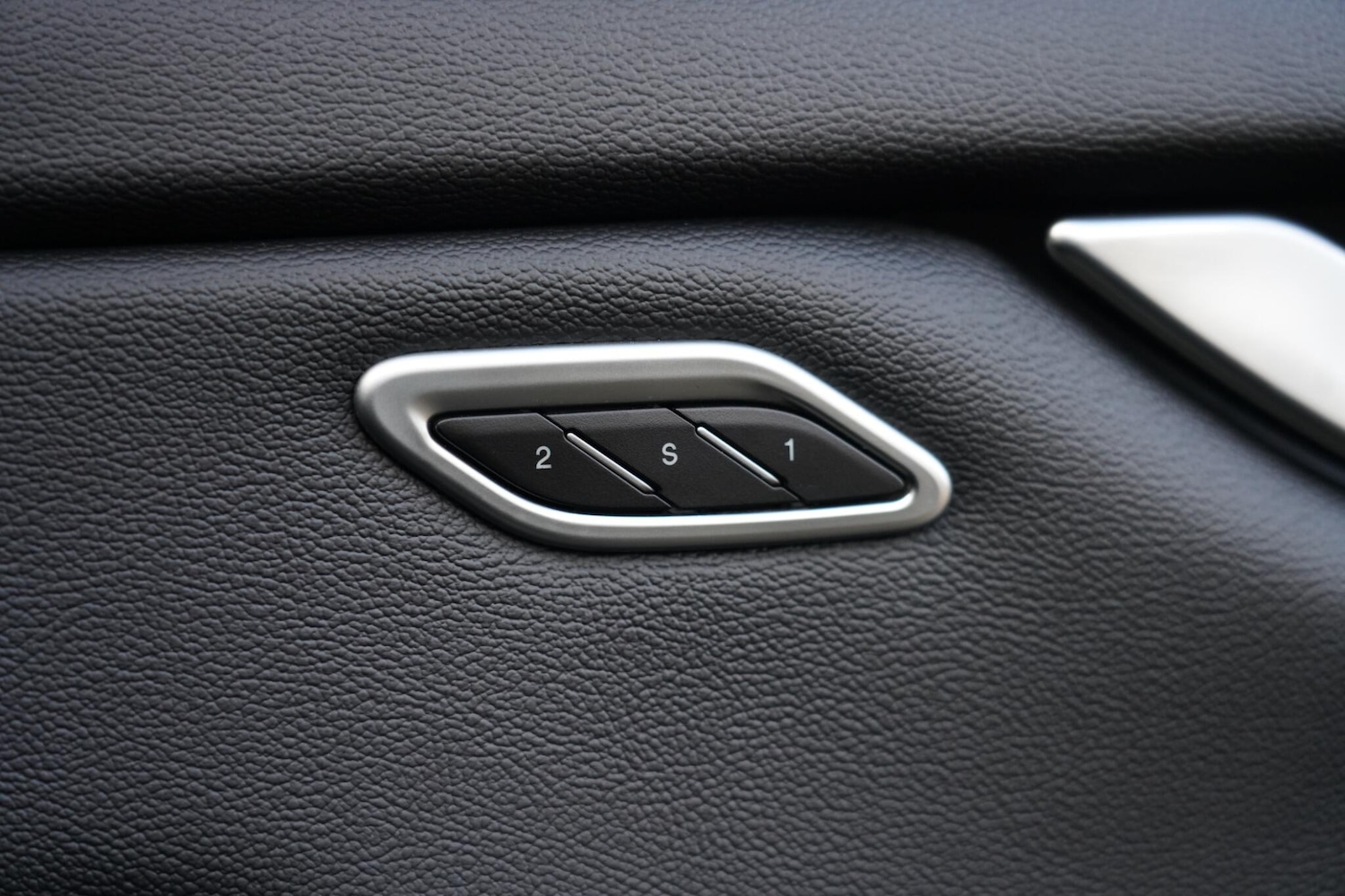 Used Maserati Ghibli 2017 for sale - 76657699: Photo 27