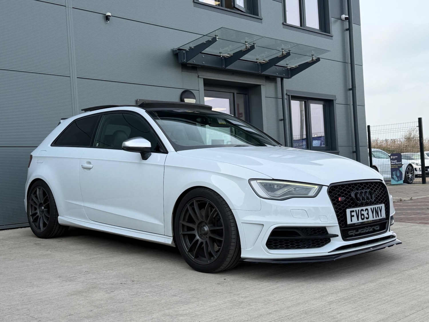 Used Audi A3 2014 for sale - 77970537: Photo 14