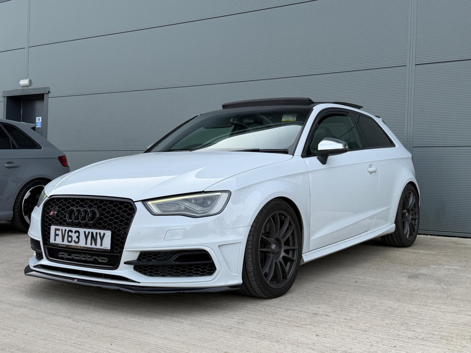 Used Audi A3 2014 for sale - 77970537: Photo 4