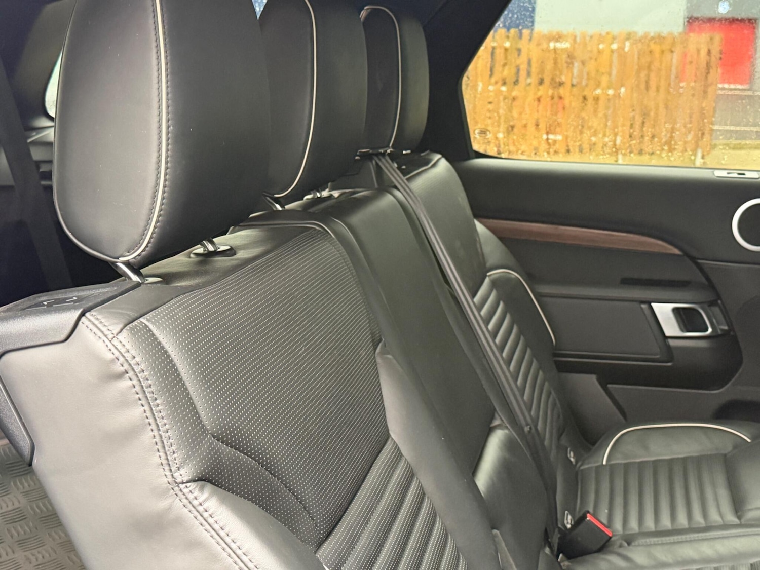 Used Land Rover Discovery 2018 for sale - 77723382: Photo 16