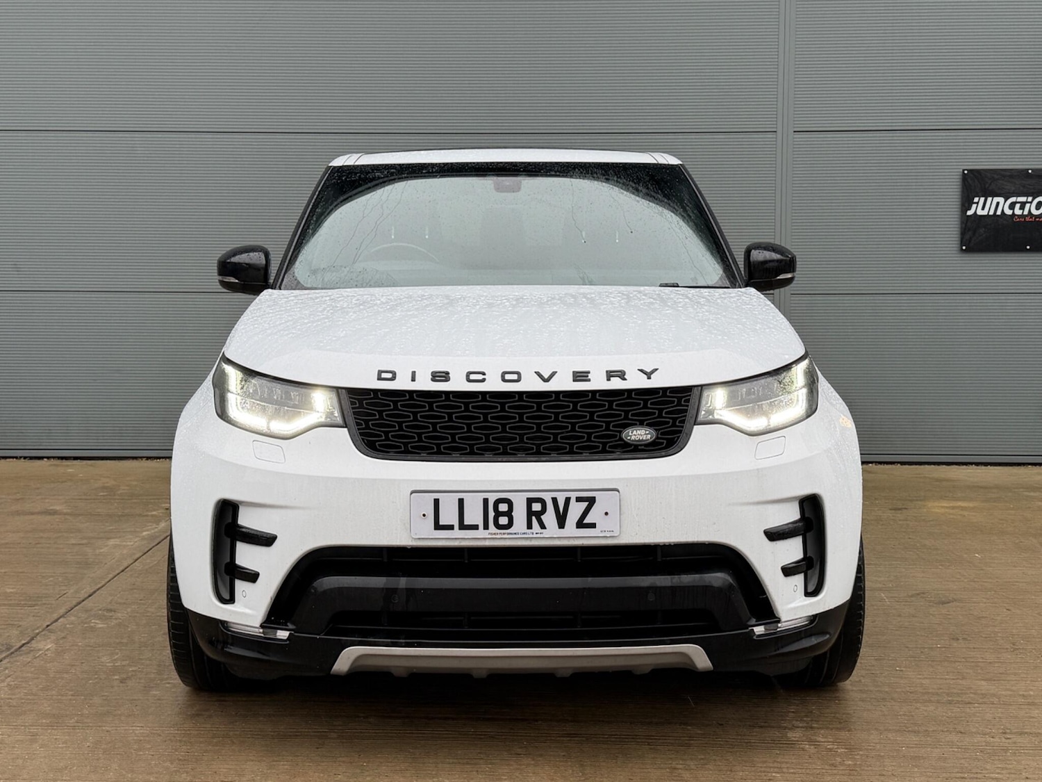 Used Land Rover Discovery 2018 for sale - 77723382: Photo 4