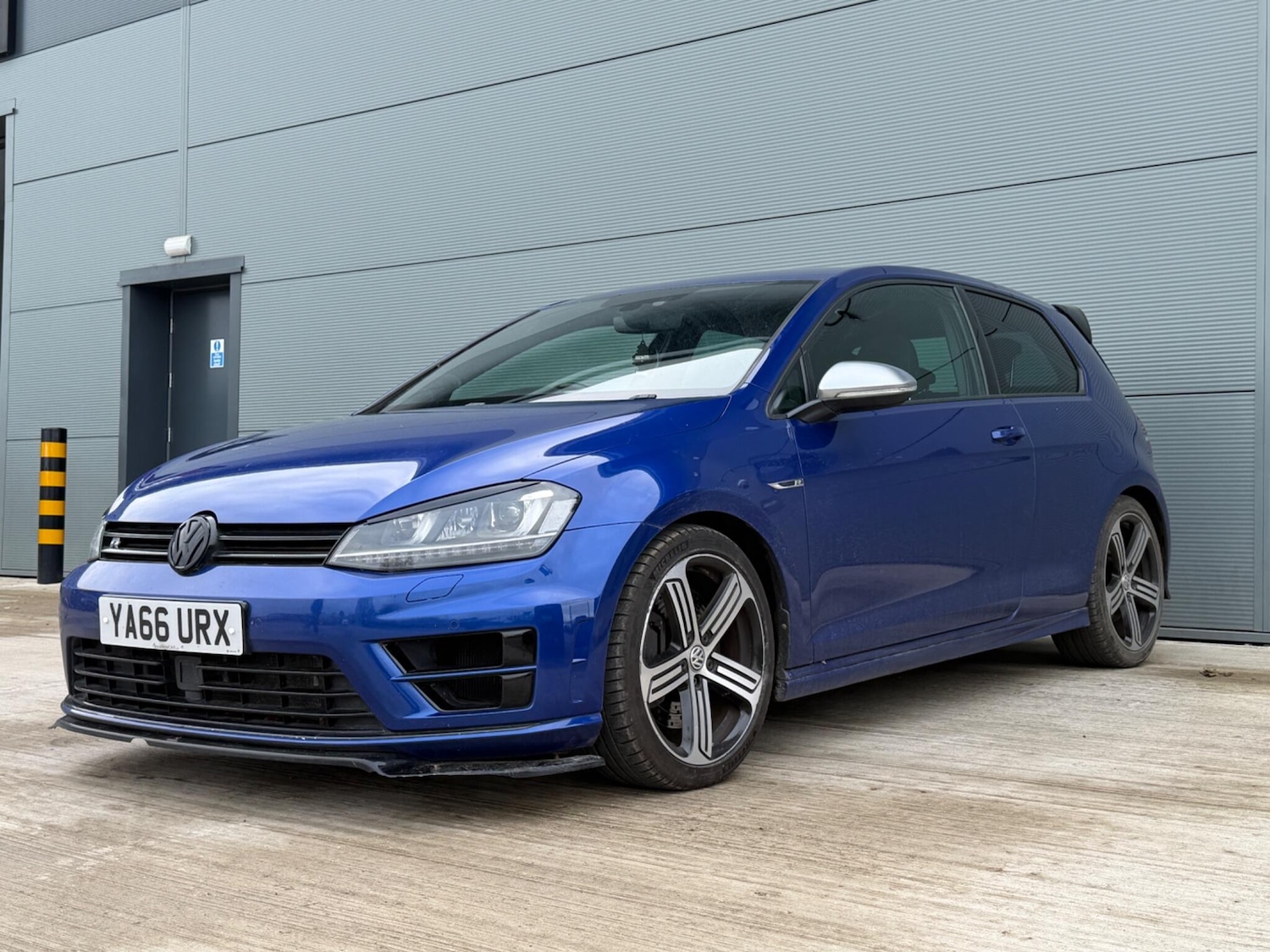 Used Volkswagen Golf 2017 for sale - 78046950: Photo 9