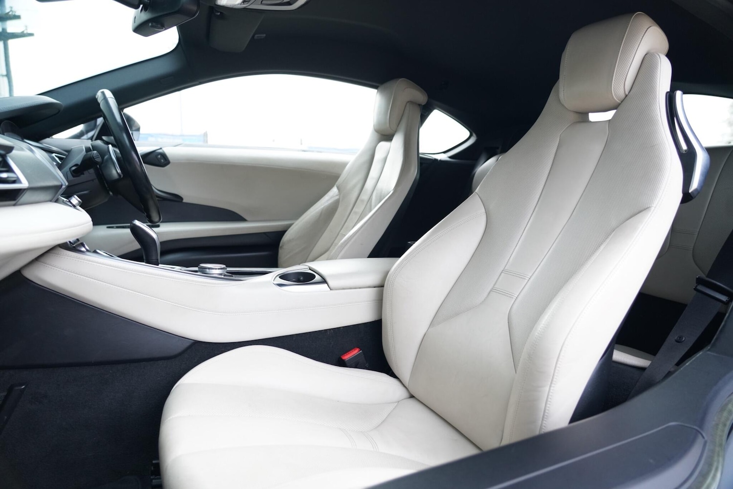 Used BMW i8 2016 for sale - 77658577: Photo 16