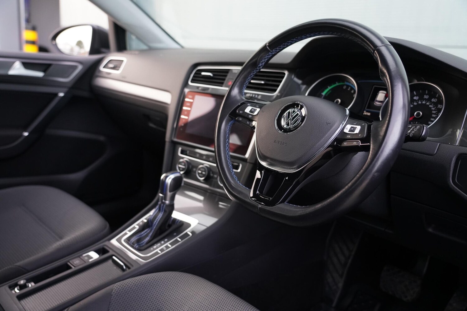 Used Volkswagen Golf 2019 for sale - 77015994: Photo 13