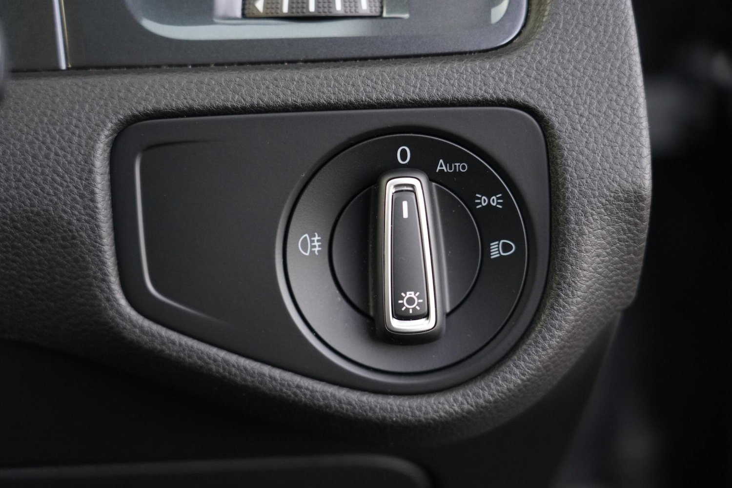 Used Volkswagen Golf 2019 for sale - 77015994: Photo 28