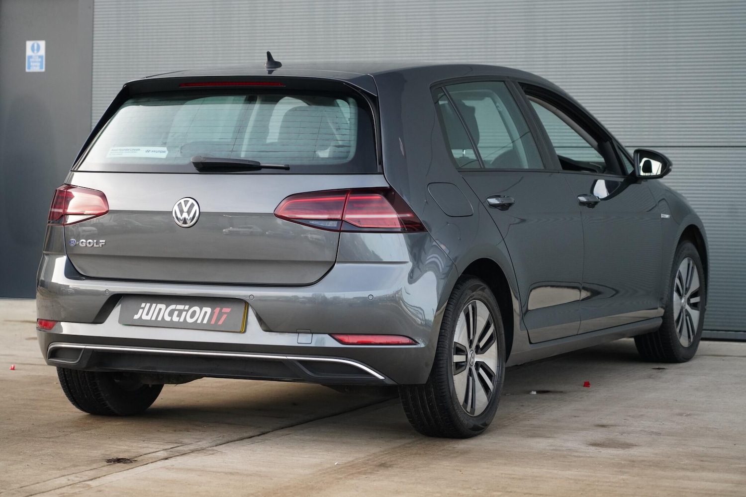 Used Volkswagen Golf 2019 for sale - 77015994: Photo 9