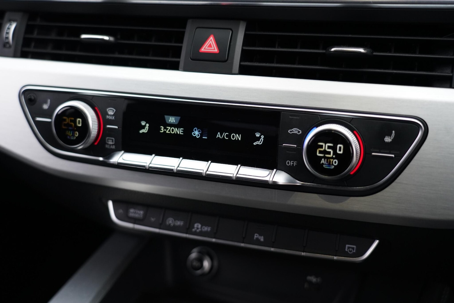 Used Audi A4 2018 for sale - 77267744: Photo 27