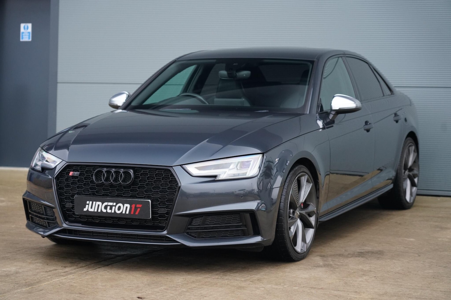 Used Audi A4 2018 for sale - 77267744: Photo 8