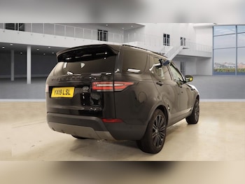 Used Land Rover Discovery 2019 for sale - 77784699: Photo