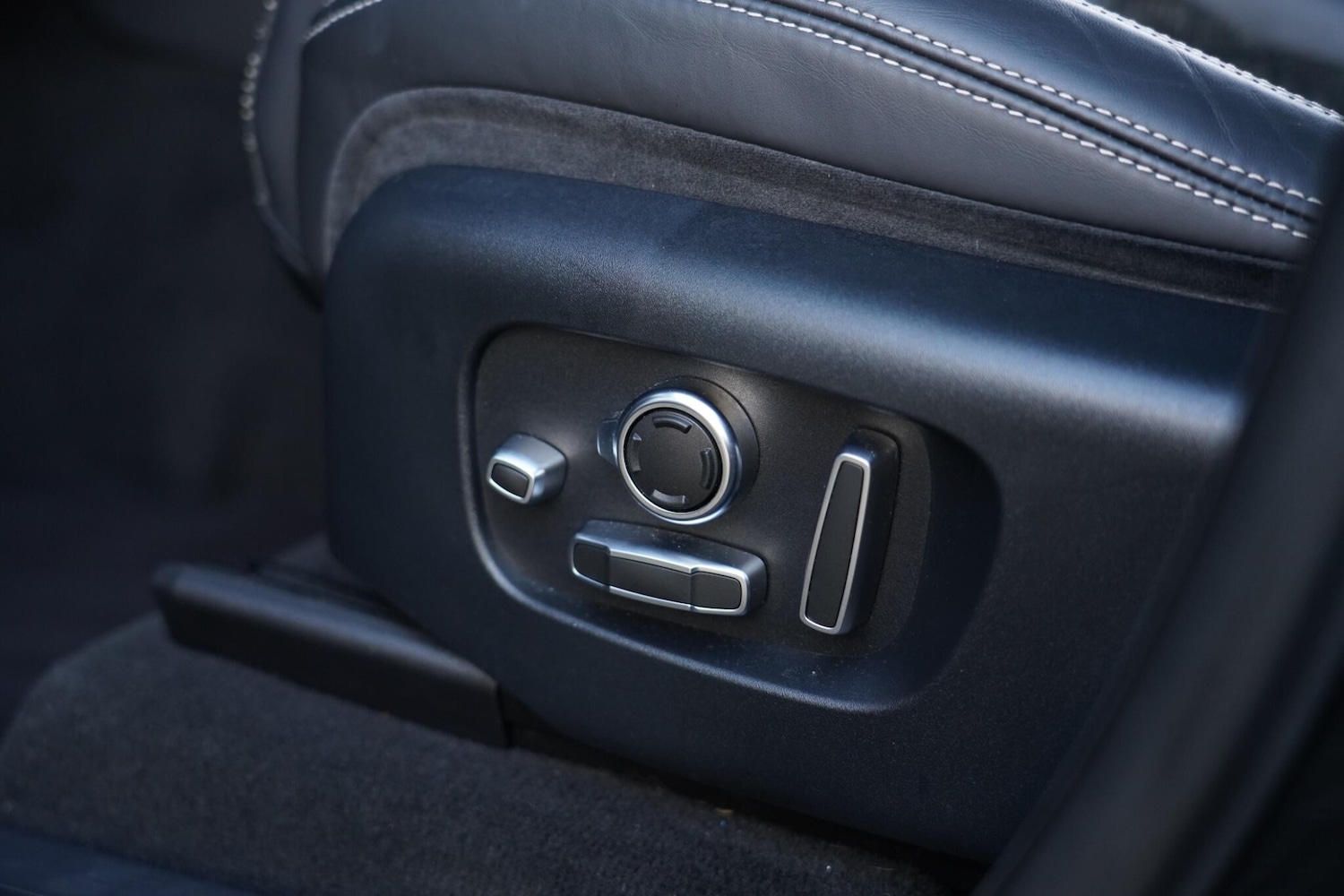 Used Land Rover Range Rover Velar 2020 for sale - 77387116: Photo 29