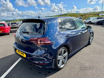 Used Volkswagen Golf 2017 for sale - 75175542: Photo