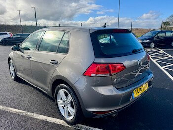 Used Volkswagen Golf 2016 for sale - 77697302: Photo
