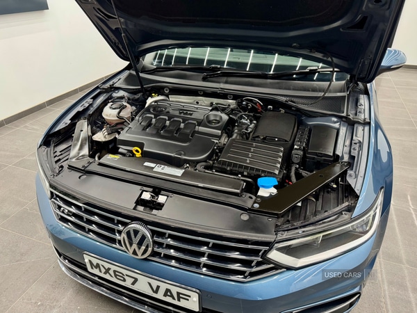 Used Volkswagen Passat 2017 for sale - 76240505: Photo 2