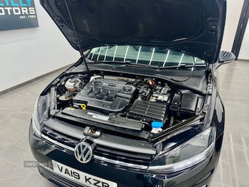 Used Volkswagen Golf 2019 for sale - 76271165: Photo