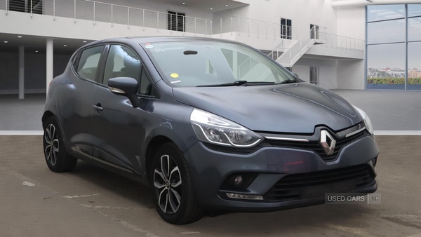 Used Renault Clio for sale - 76802736: Photo 1