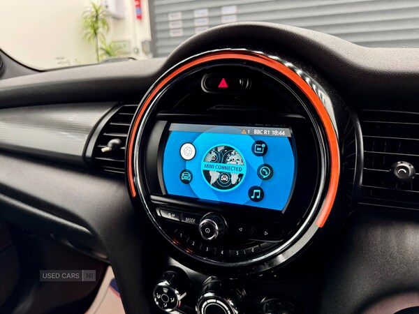 Used MINI Hatch 2019 for sale - 76899769: Photo 19