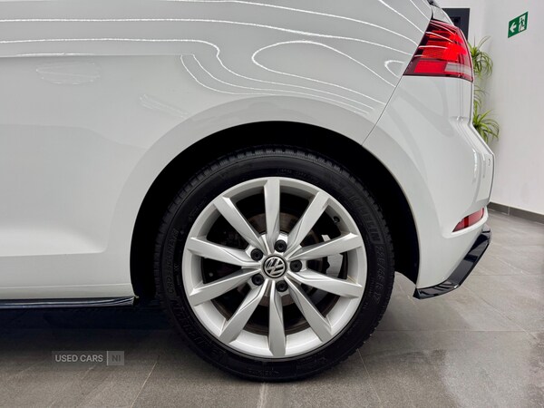 Used Volkswagen Golf 2017 for sale - 76110073: Photo 23