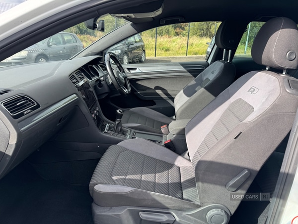 Used Volkswagen Golf 2017 for sale - 76110073: Photo 8