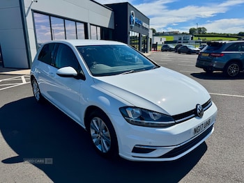 Used Volkswagen Golf 2017 for sale - 79000315: Photo