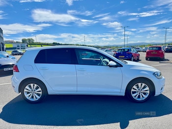 Used Volkswagen Golf 2017 for sale - 79000315: Photo
