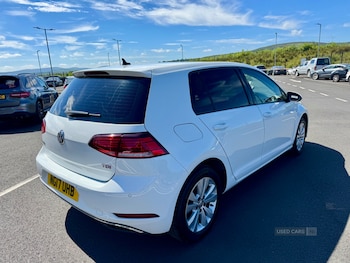 Used Volkswagen Golf 2017 for sale - 79000315: Photo