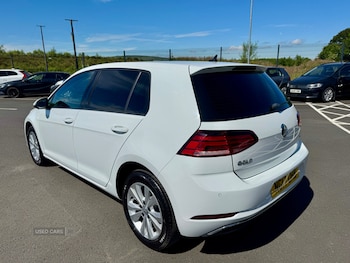 Used Volkswagen Golf 2017 for sale - 79000315: Photo