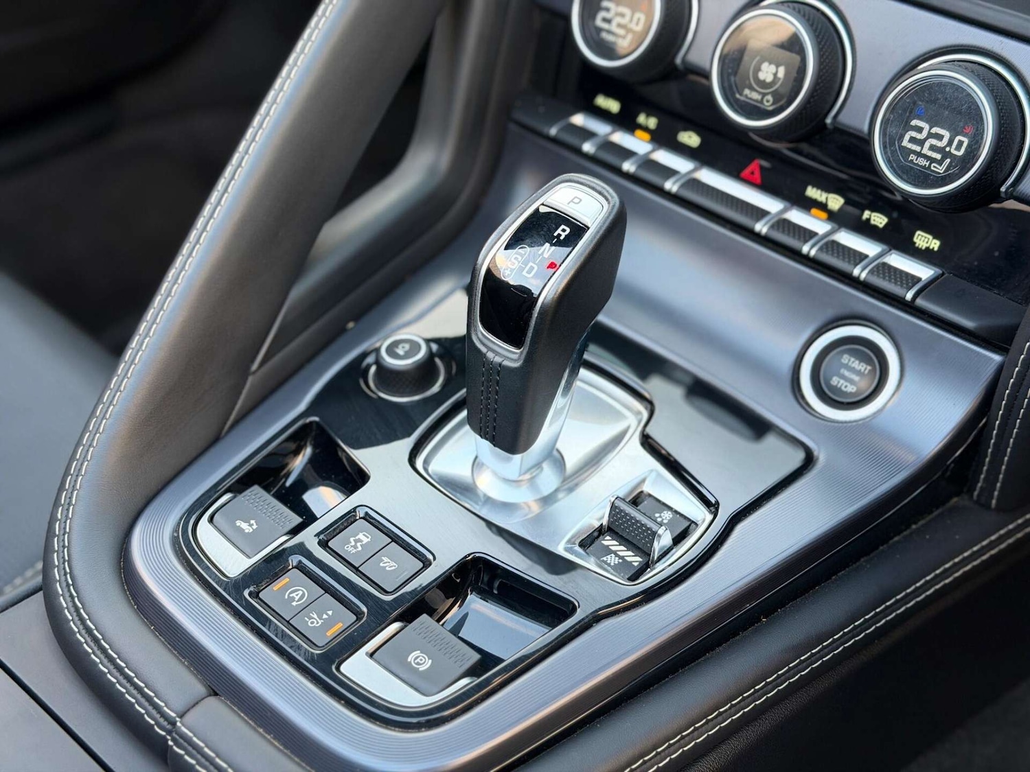 Used Jaguar F-Type 2019 for sale - 77733386: Photo 34